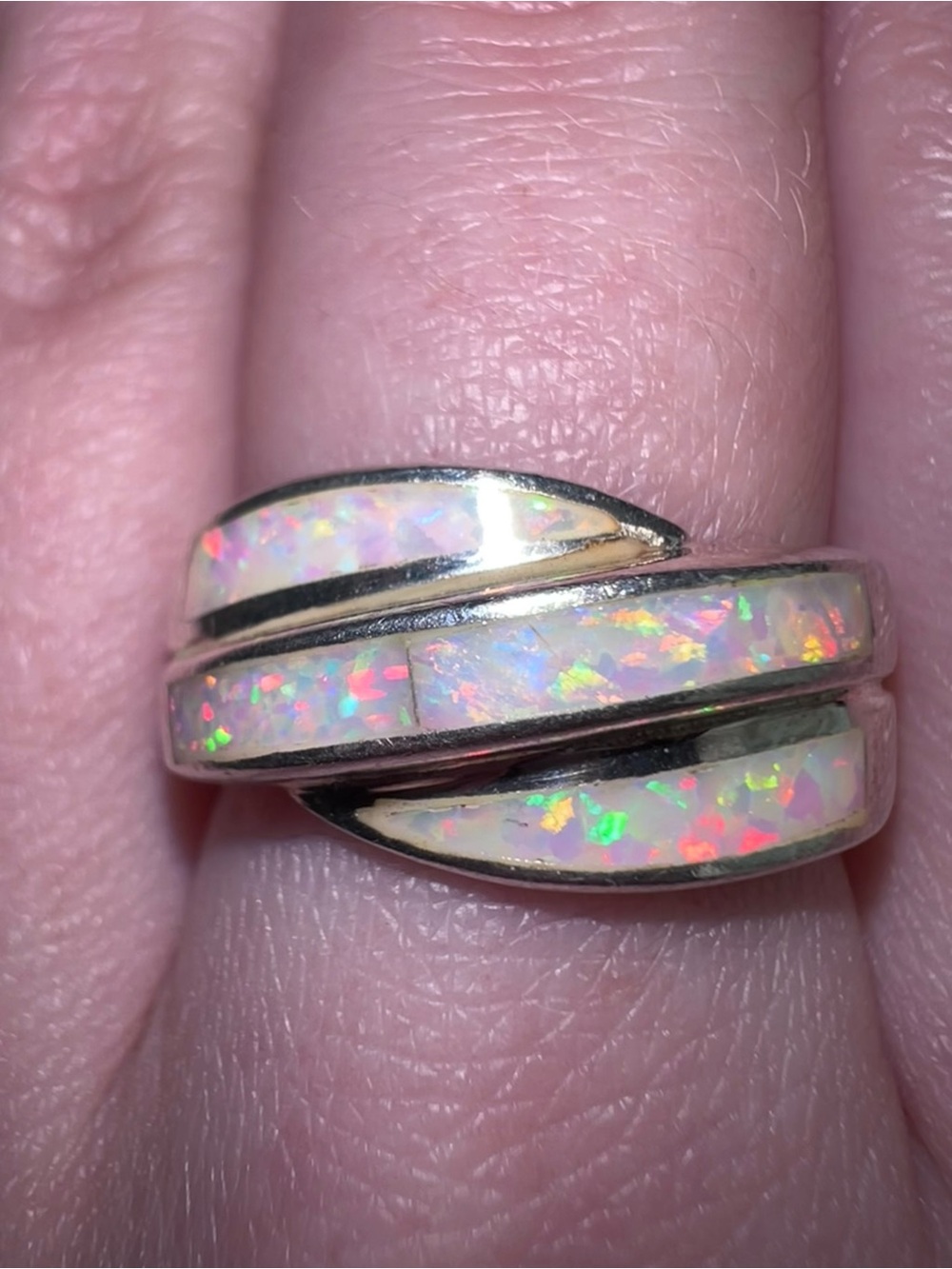 925 Sterling Silver White Opal Inlay Band Ring Size 7